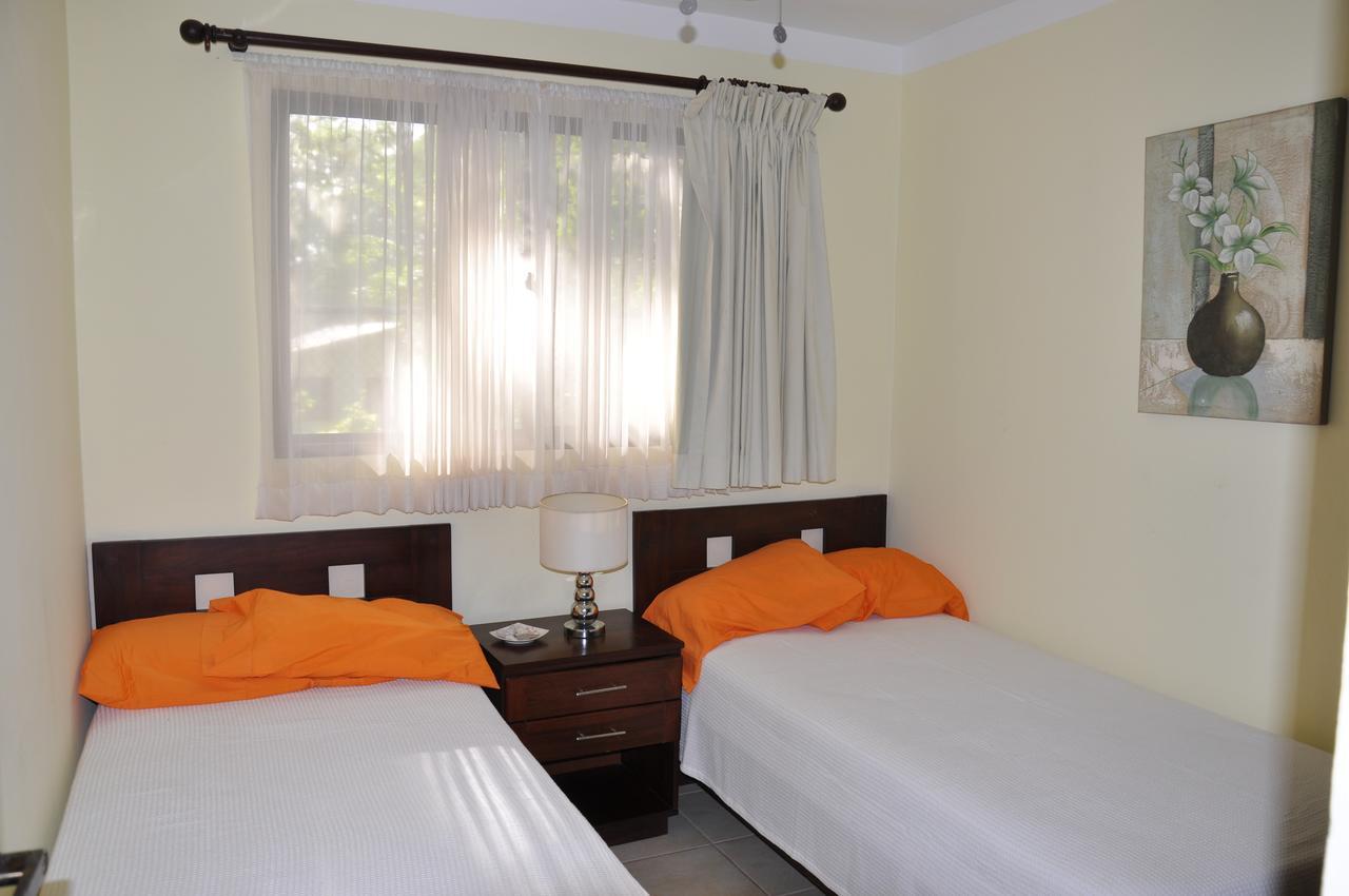 Playas del Coco Villa Riviera 2 Bedroom Townhouse الغرفة الصورة